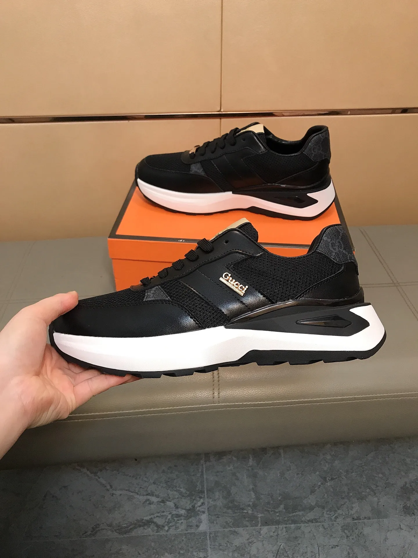 Factory price 442 👟👟🆕🆕 (GUCCI) latest casual and fashionable men's shoes, hot style 💥 simple and elegant style, exclusive for trendy men, the upper is made of cowhide + breathable fabric, sheepskin lining + foot pads, soft and comfortable outsole! 38-44.